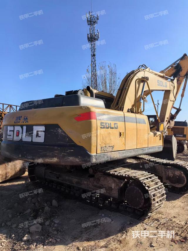 整机右后45°（整机外观）