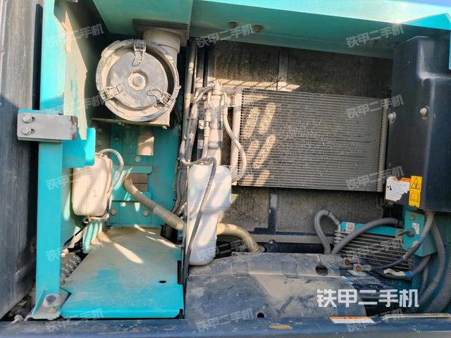 散热器正面(大件舱室) 散热器正面(大件舱室)