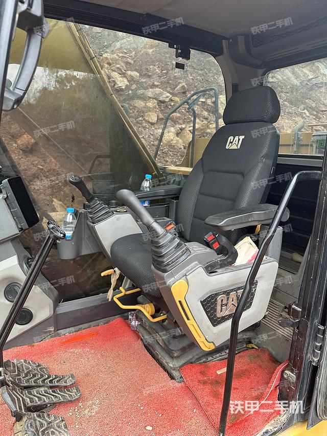 驾驶室整体（整机外观）