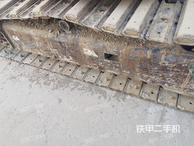 单侧履带整体（整机外观）