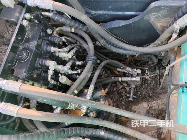 回转马达(上车部件) 回转马达(上车部件)