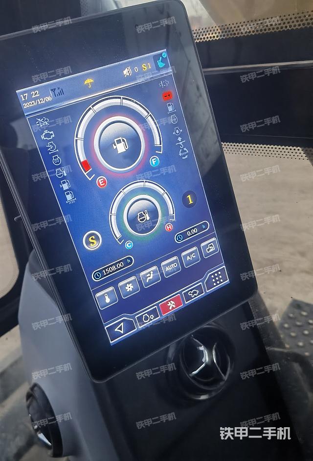 驾驶室整体（整机外观）