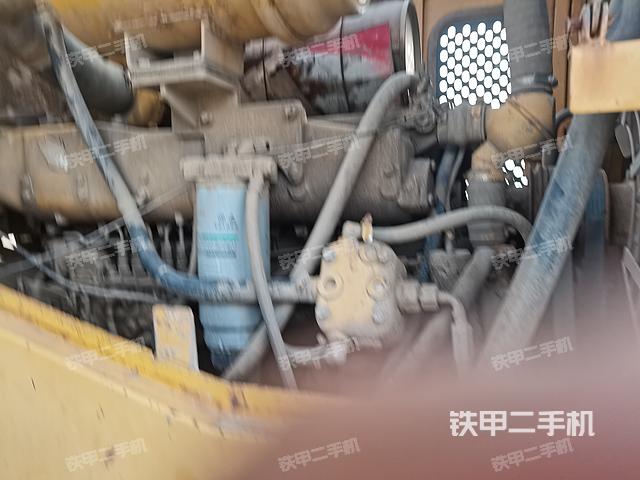 发动机左侧（整机外观及大件）