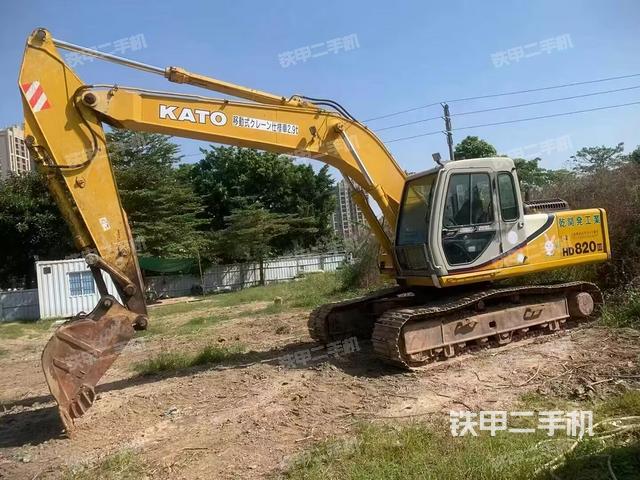 加藤HD820III挖掘机