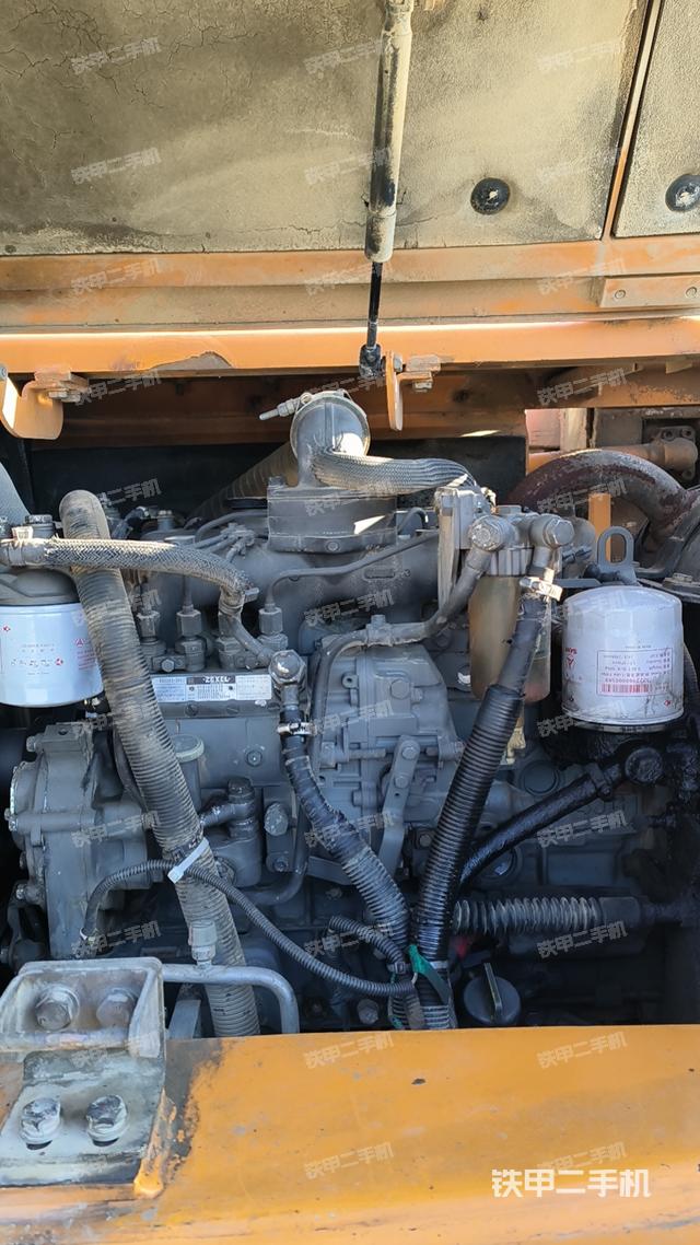 发动机整体俯视(整机外观) 发动机整体俯视(整机外观)