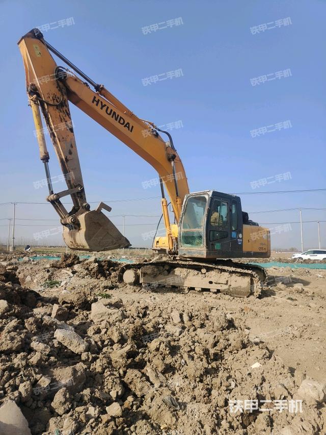 现代R215-7C挖掘机