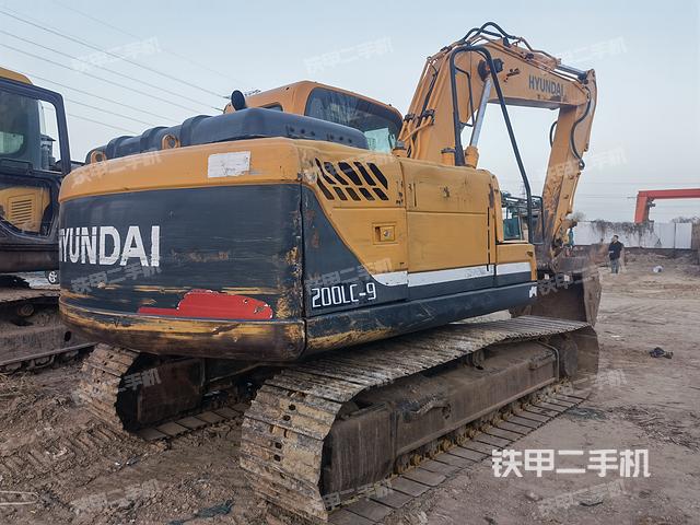 整机右后45°(整机外观) 整机右后45°(整机外观)