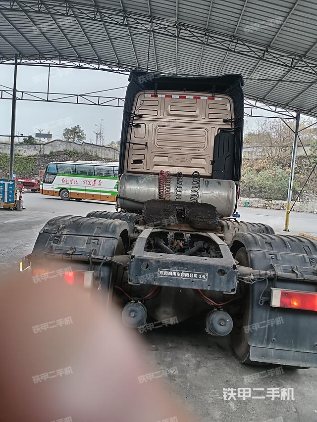 整机右侧(设备外观及核心部件) 整机右侧(设备外观及核心部件)