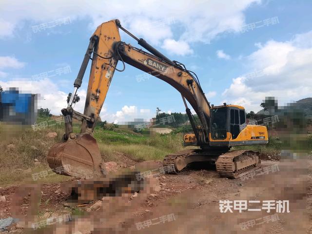 三一重工SY335C挖掘机