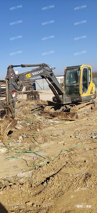 山东-青岛市二手沃尔沃EC55C挖掘机实拍照片