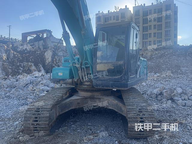 驾驶室整体（整机外观）