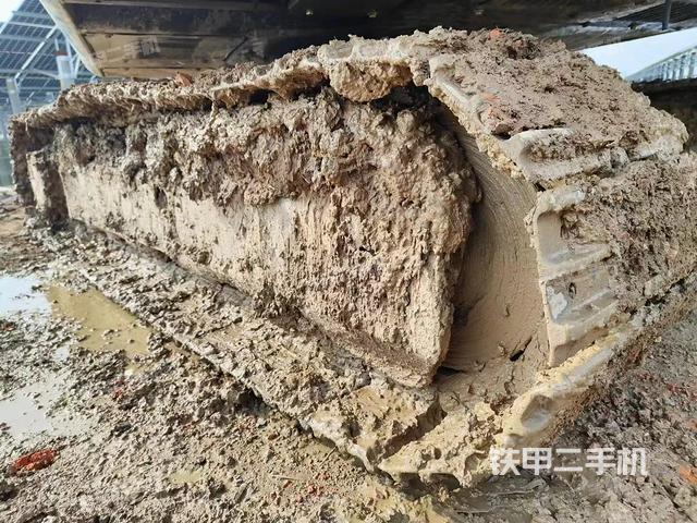 单侧履带整体（整机外观）