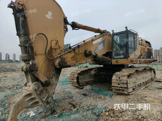 卡特彼勒374DL挖掘机