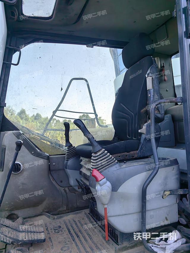 驾驶室整体（整机外观）