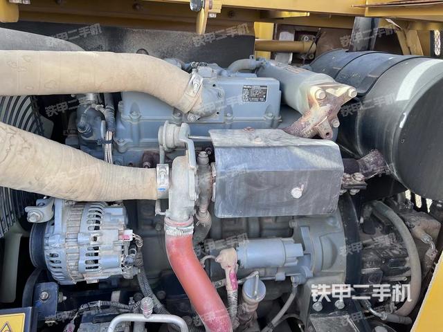 發(fā)動(dòng)機(jī)整體俯視（整機(jī)外觀）