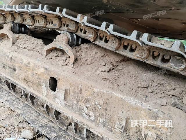 单侧履带整体（整机外观）