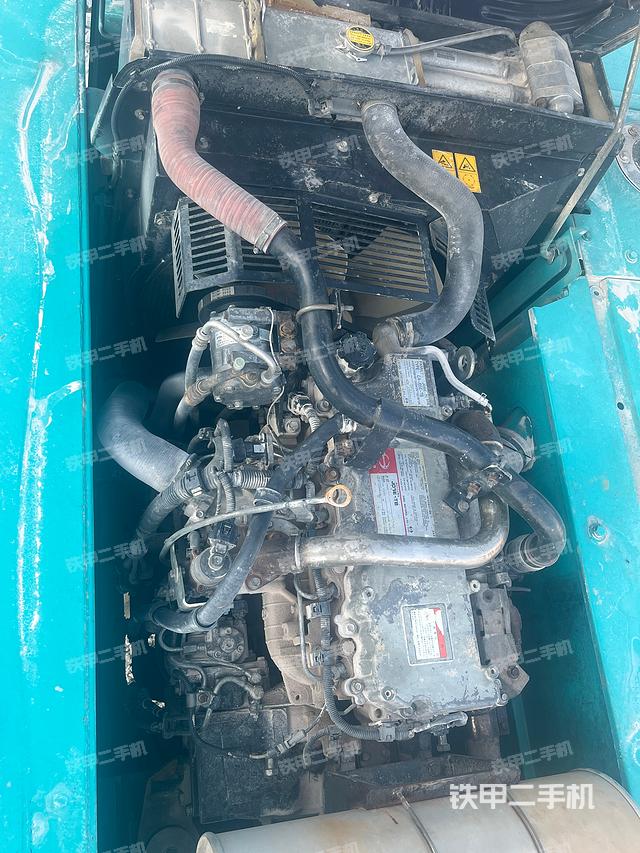 发动机整体俯视（整机外观）