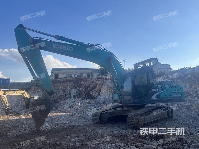 神鋼SK250-8挖掘機(jī)