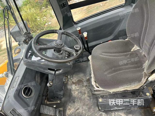 驾驶室工作台（整机外观及大件）