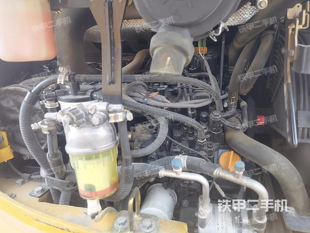 发动机整体俯视（整机外观）