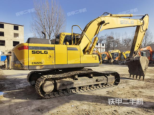 整机右后45°（整机外观）