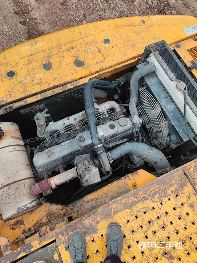 发动机整体俯视(整机外观) 发动机整体俯视(整机外观)