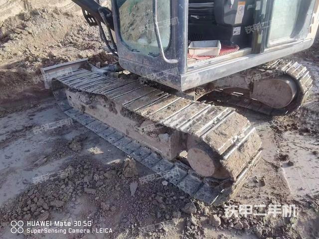 单侧履带整体（整机外观）