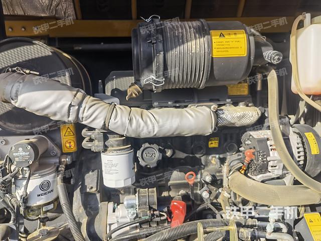 发动机整体俯视（整机外观）