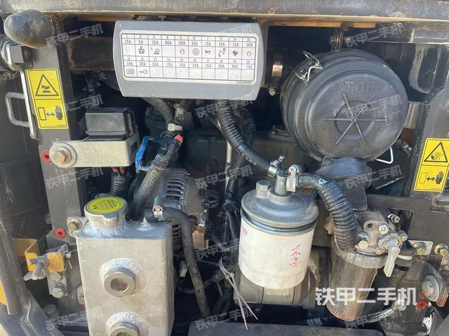 发动机整体俯视（整机外观）