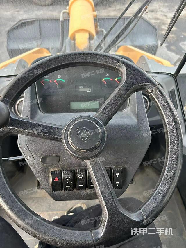 驾驶室操作台（整机外观及大件）