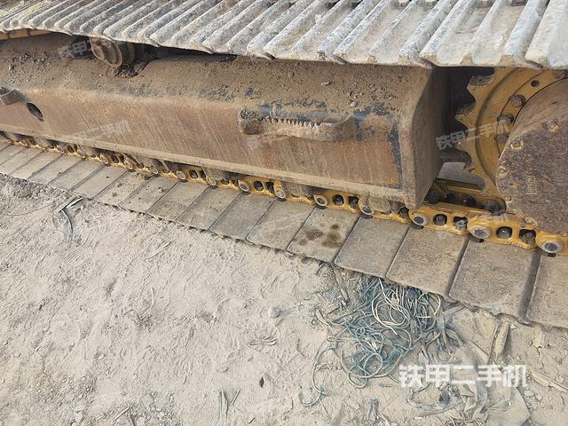 单侧履带整体（整机外观）