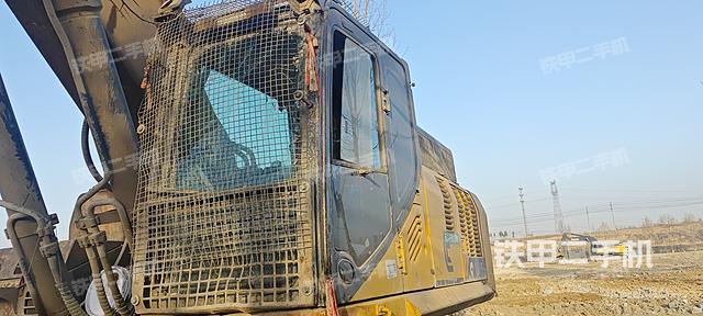 驾驶室整体（整机外观）