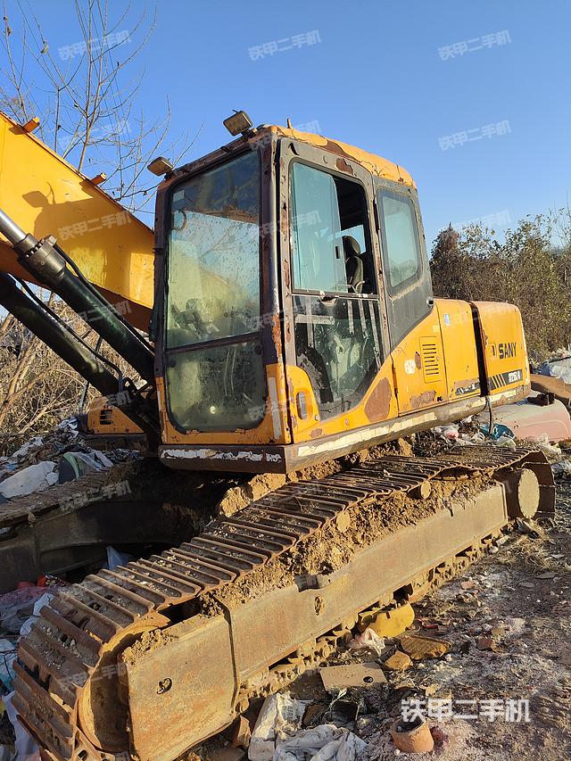 驾驶室整体（整机外观）