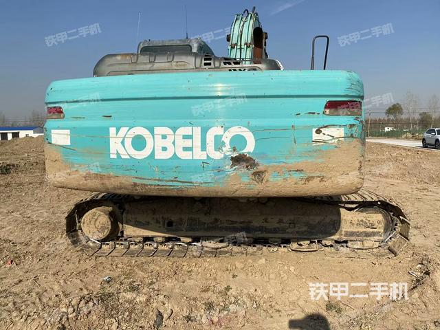 驾驶室整体（整机外观）