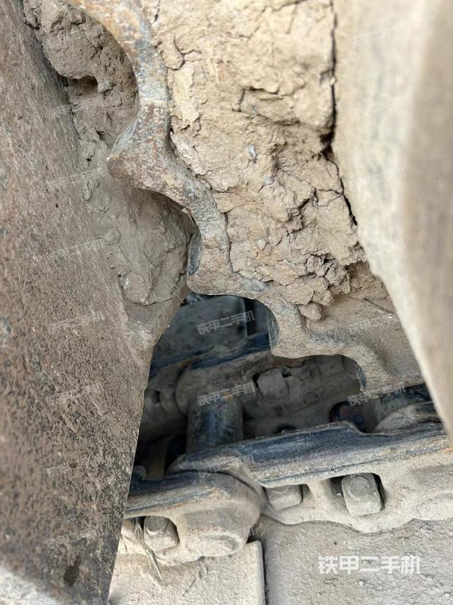 单侧履带整体（整机外观）