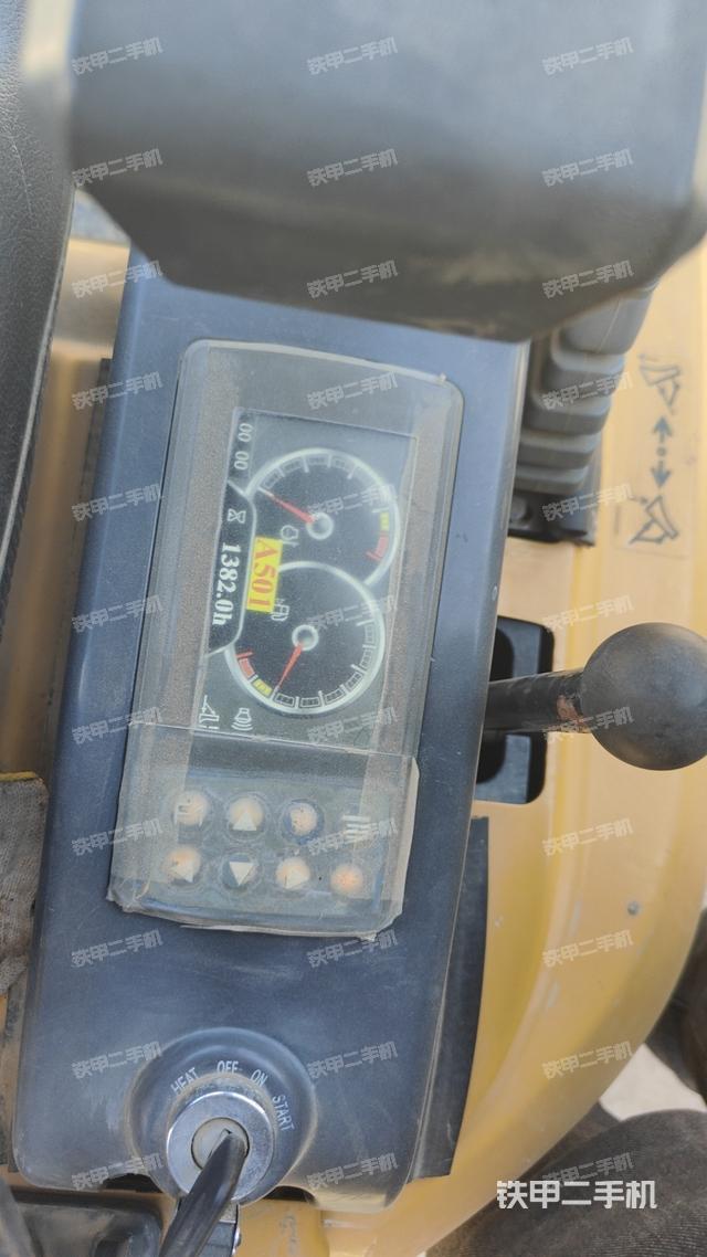 驾驶室整体（整机外观）