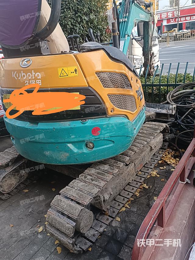 驾驶室整体（整机外观）