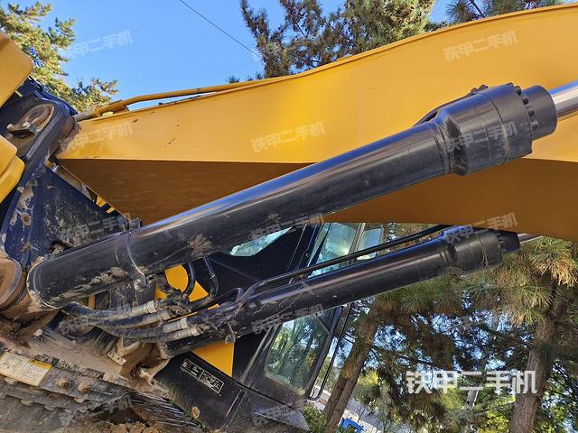 驾驶室整体（整机外观）