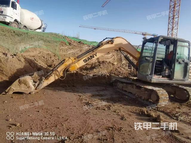 三一重工SY75C挖掘機(jī)