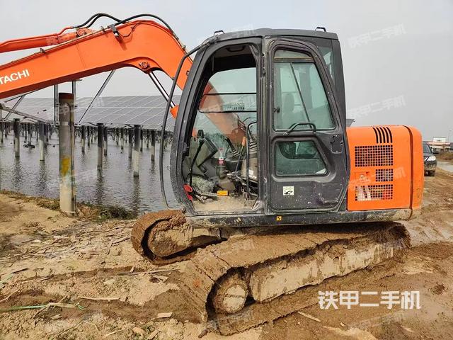 驾驶室整体（整机外观）