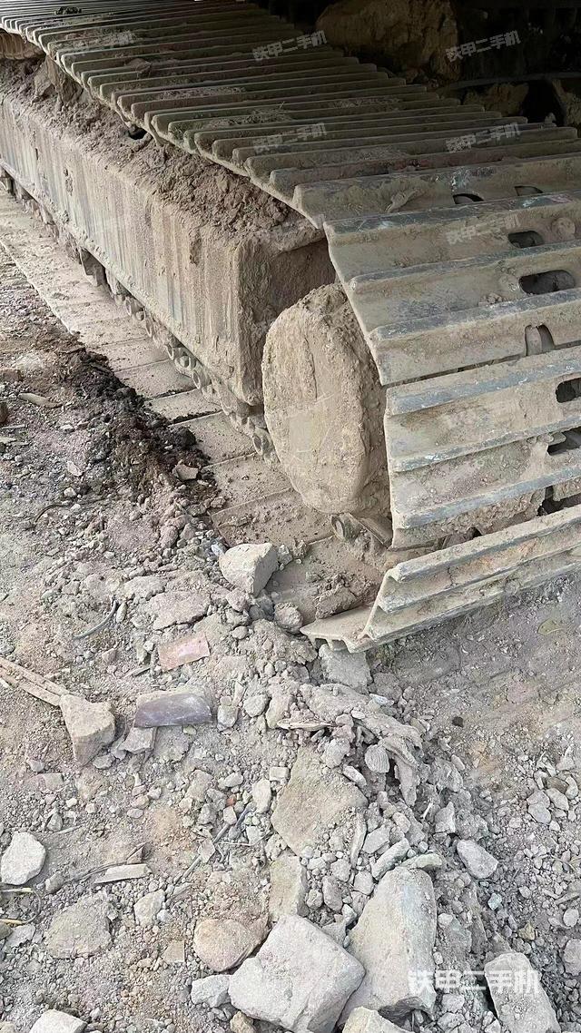 单侧履带整体（整机外观）