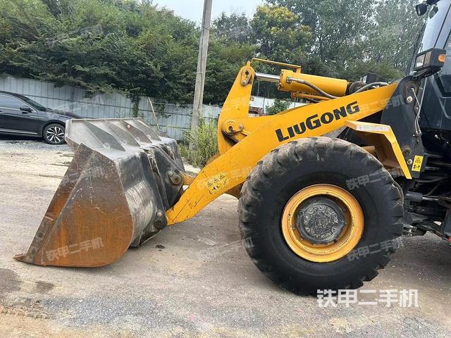 工作装置整体（整机外观及大件）