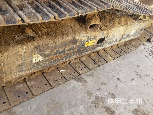 单侧履带整体（整机外观）