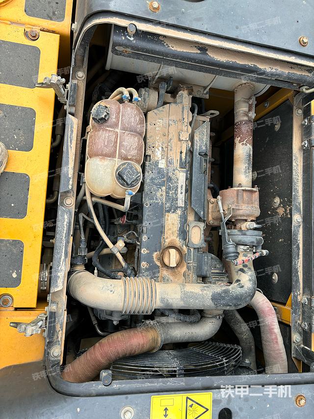 发动机整体俯视（整机外观）