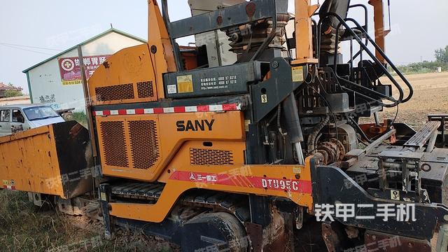 整机右后45°（设备外观及核心部件）