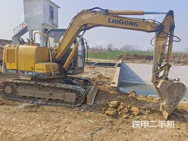 整机右后45°（整机外观）