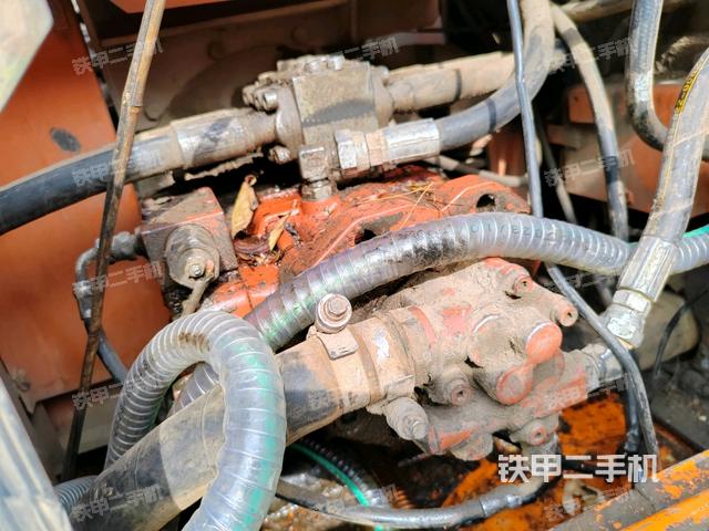 液压泵斜45 左（大件舱室）