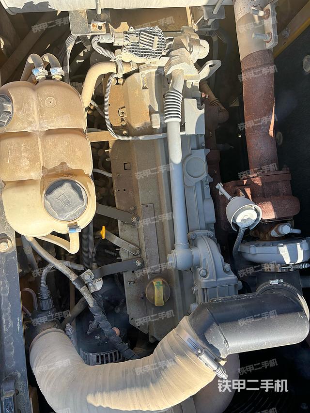 发动机整体俯视（整机外观）