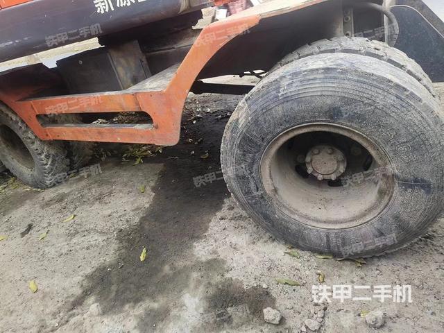 单侧履带整体（整机外观）