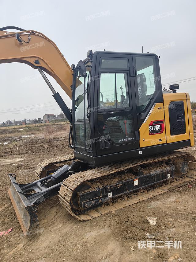 驾驶室整体（整机外观）